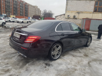 Mercedes-Benz E220